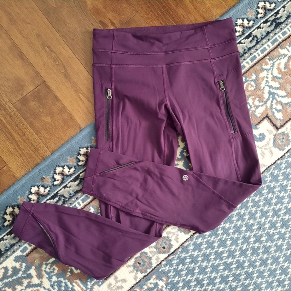 Lululemon | Leggings in Plum - Picture 1 of 7